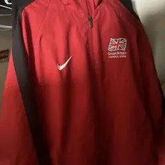 NIKE Great Britain ナイロンジャケット レッド