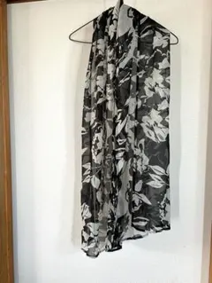 ベージュ黒花柄シフォンストール