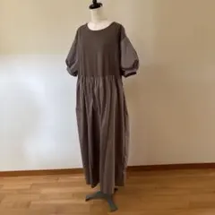 茶色 半袖 ロングワンピース