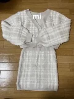 シャギーCHECK PATTERN MIXニットトップス・スカートライクSP