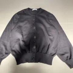 カーディガン グレー ウール100% くるみボタン きれいめのサムネイル