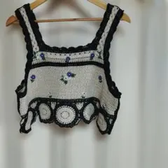 ニコアンドアイボリーと黒のかぎ針編みビスチェ 美品本日限定お値下げ