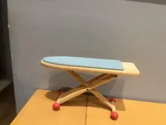 bodo hennig ボードヘニッヒ　ドールハウス　ドイツ　アイロン台