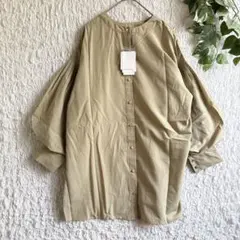 新品未使用✨️カーキ 2wayブラウス パフスリーブ 7分袖~8分袖 春夏トップス