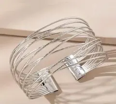 新品　シルバー バングル