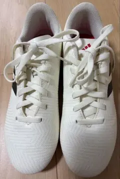 子供用　21㎝　adidasサッカースパイクシューズ
