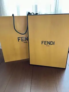 FENDI アイボリー マフラー フリンジ付き
