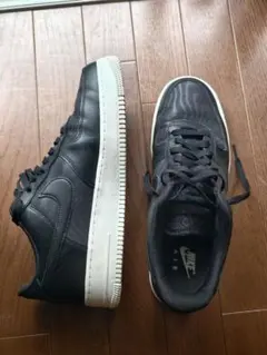 NIKE AIR FORCE 1 スニーカー ブラック