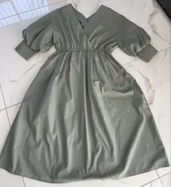 fifthオリーブグリーン Vネック パフスリーブ ワンピース