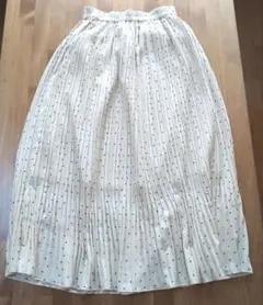 アイボリー ドット柄 プリーツスカート