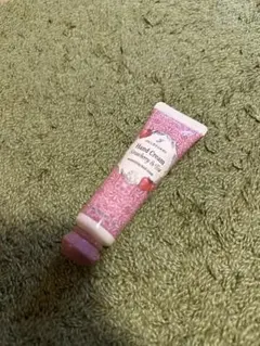 JILLSTUART Hand Cream Strawberry & Teaのサムネイル