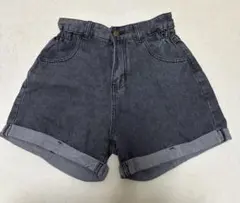 ダークグレー ロールアップショートパンツ