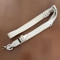 ケースティファイ 2in1 クロスボディ ユーティリティ ストラップ グレー