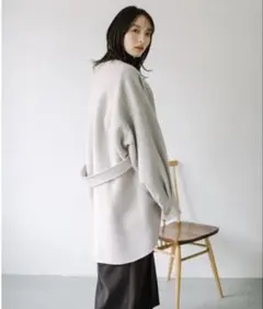 Audrey and John Wad カシミア混ハンドメイドショートコートのサムネイル