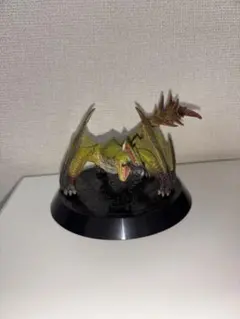 モンスターハンター　ナルガクルガ亜種　フィギュア