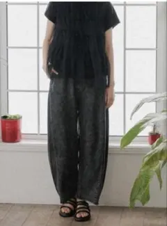 ニコアンド　 デニムコクーンバレルパンツ Mのサムネイル