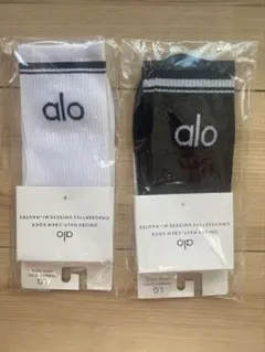 【新品】アローヨガALO Yogaラインソックス 靴下 2足セット(白/黒)