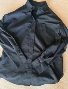 GU ブラック 長袖シャツ 胸ポケット