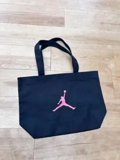 未使用　JORDAN トートバッグ ブラック レッド　ジャンプマンのサムネイル