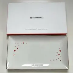 【新品未使用】ルクルーゼ 皿 レクタンギュラー ハート トレイのサムネイル