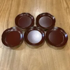美品 宮内庁御用達 山田平安堂 みつ飴 漆器 丸皿揃 吹き寄せ 5枚 美品 宮内庁御用達 山田平安堂 みつ飴 漆器 丸皿揃 吹き寄せ 5枚