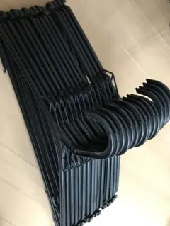 クリーニング黒いプラスチック製衣類ハンガー✨
