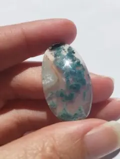 苔瑪瑙（モスアゲート）– 石の中に息づく森