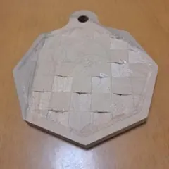 木製八角形プレート 彫刻デザイン