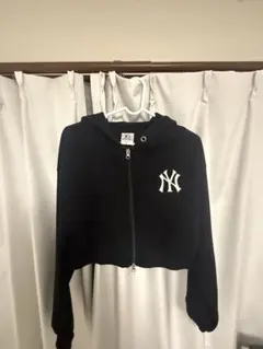 Item thumbnail for item ab861e4b-4cd7-4986-afc3-6cc17b84a010