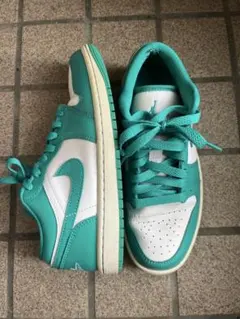 NIKE Air Jordan 1 Low Teal White 24cmのサムネイル