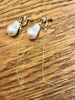 パール型ロングチェーンイヤリング　ウェディングアクセサリー