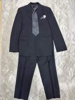 男児160サイズ　フォーマルスーツ（ネクタイ付き）