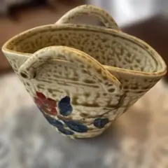 九谷焼　陶器製 手付き花器 椿文様 華道 花瓶のサムネイル