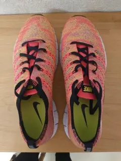 Nike ランニングシューズ ピンク/オレンジ サイズ26.5cm