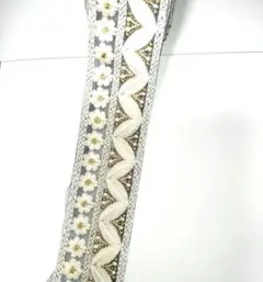 インド刺繍リボン　a6 1m　他の商品とおまとめ購入で1m 650円