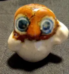 フクロウの陶器置物