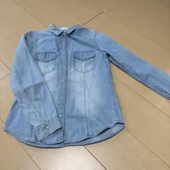 GU ライトブルーデニムシャツSサイズ
