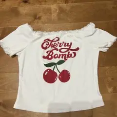 チェリーボム オフショルダーTシャツ　さくらんぼ オフショル　Tシャツ