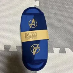 香港ディズニーハリウッドホテル　アベンジャーズ スリッパ 青　小サイズ