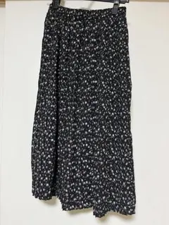 E hyphen world galley PEACE 小花柄 プリーツスカートのサムネイル