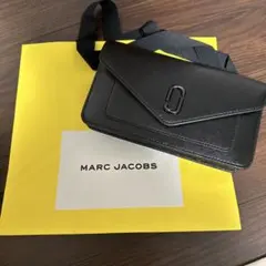 MARC JACOBS ブラックショルダーバッグ