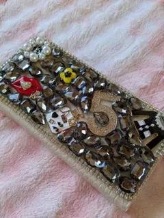 Item thumbnail for item 32b4dd81-2d2b-4595-b2bf-a8c390455a24