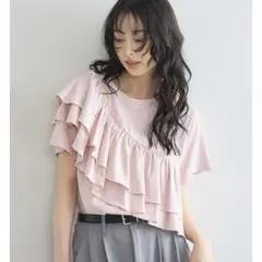 &. NOSTALGIA 接触冷感・汗染み防止　UVカット2段フリルTシャツのサムネイル