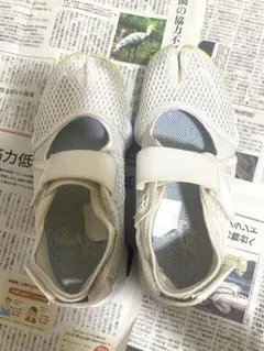 NIKE エアリフト ホワイト スニーカー