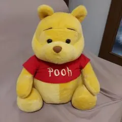 プーさん 大きめぬいぐるみ 赤シャツ