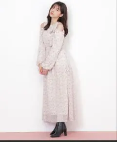 JILL BY JILL STUART 小花柄ボウタイワンピース