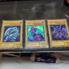 遊戯王 青眼の白龍 ブラックマジシャン 3枚セットのサムネイル