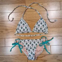 新品 Pualani プアラニ ピーコック柄 ビキニ セパレート水着のサムネイル