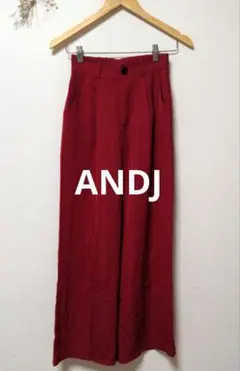 ANDJ アンドジェイ パンツ ボトムス スラックス 無地 シンプル レッド