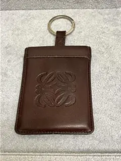 ロエベ LOEWE キーリング ゴールド ロゴチャーム 保存袋 T165 - メルカリ